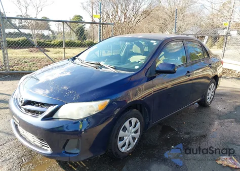 2013 Toyota Corolla L z USA, uszkodzony, nr VIN 2T1BU4EE0DC002402